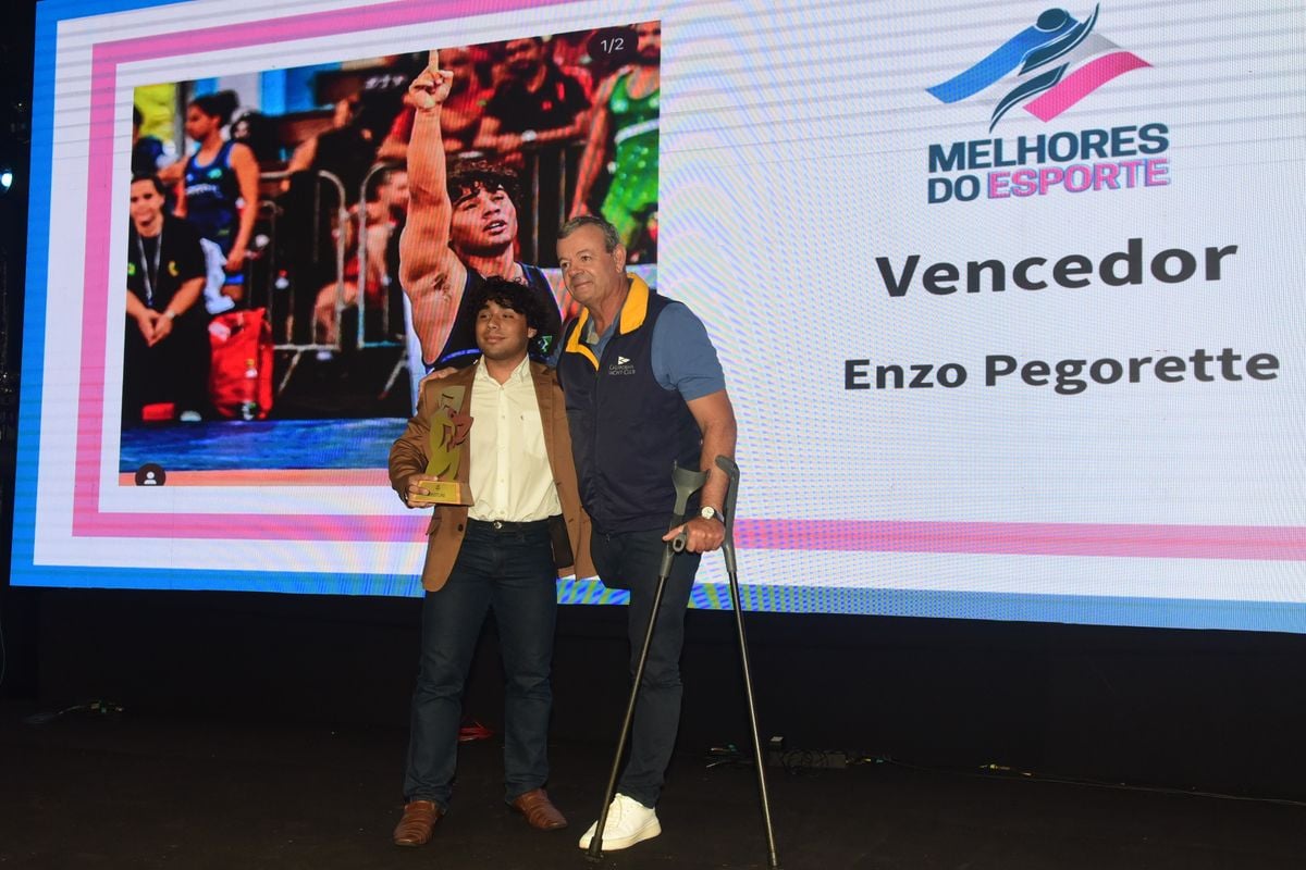 Premiação dos Melhores de 2024 do esporte capixaba, no salão de eventos do Clube Alvares Cabral, Vitória. por Carlos Alberto Silva