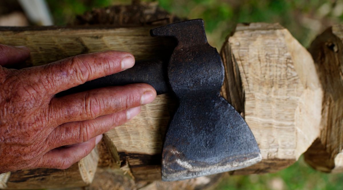 Wanderley Alencar Diniz, escultor que faz santos artesanalmente em Jacaraipe por Ricardo Medeiros
