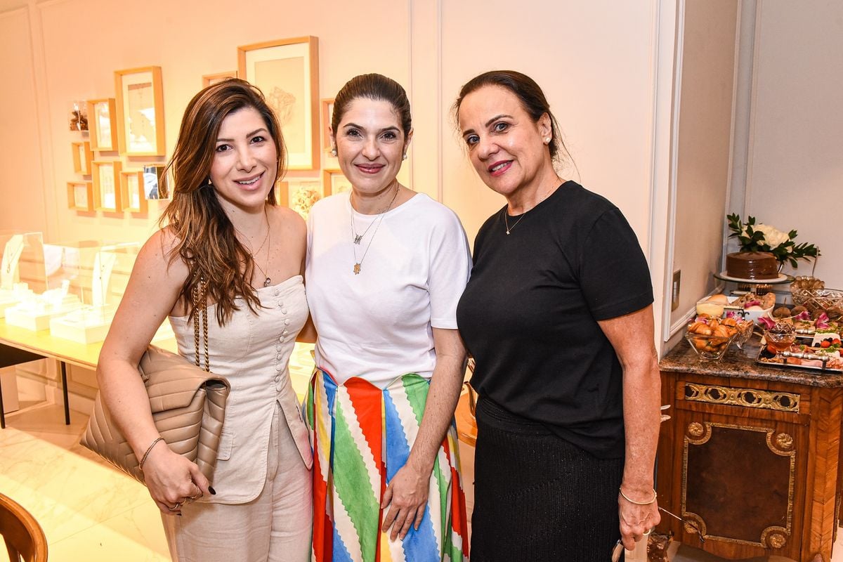 Pauline Lyrio,Carla Buaiz e Adriana Lyrio