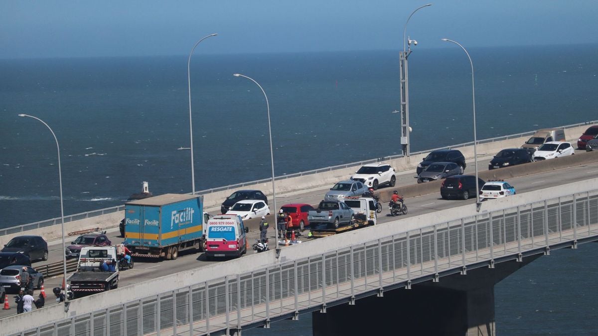 O acidente aconteceu na tarde desta sexta-feira (6)