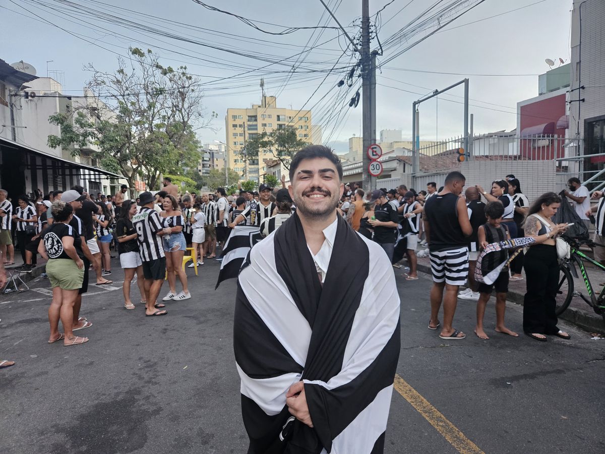 Saulo Sobreira comemorando o título do Botafogo
