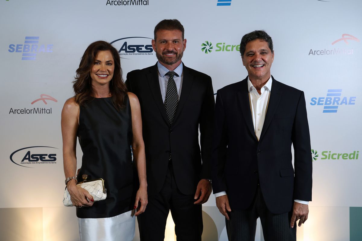 Lucyana e Fabio Junger com o vice-governador Ricardo Ferraço