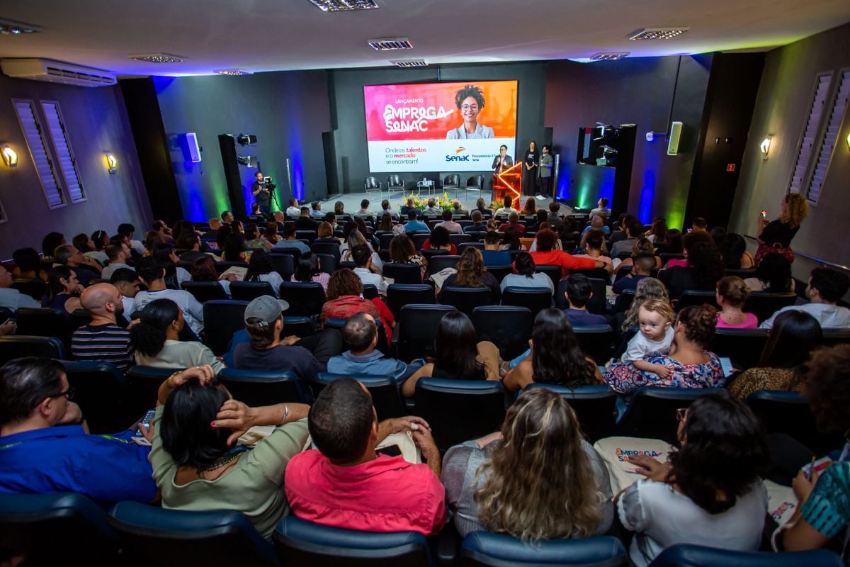O Senac Espírito Santo desenvolveu o programa Emprega Senac com o objetivo de conectar os alunos e egressos da instituição ao mercado de trabalho