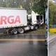 Imagem - Acidente com ônibus e carreta interdita a BR 101 em Rio Novo do Sul