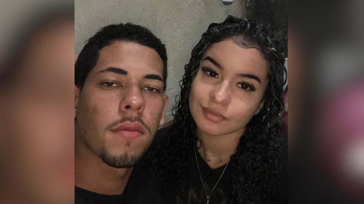Thearlly Feu Santana, de 20 anos, e Beatriz Santos da Silva, de 18 anos, estavam juntos na moto no momento do acidente