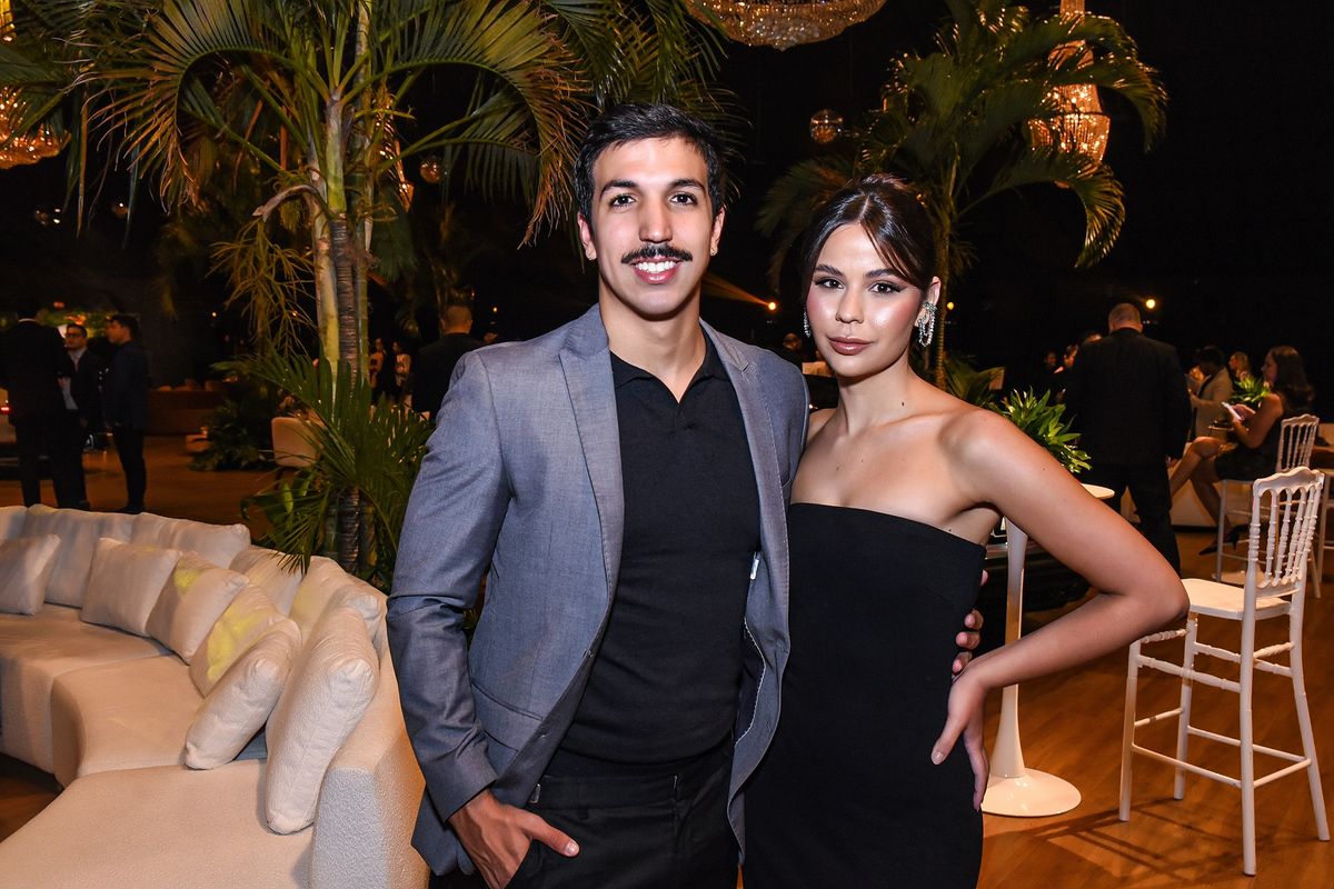 Bernardo Aguilar e Taina Barbi