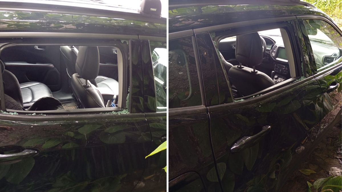 Jeep Compass ficou com o vidro quebrado após arrombamento