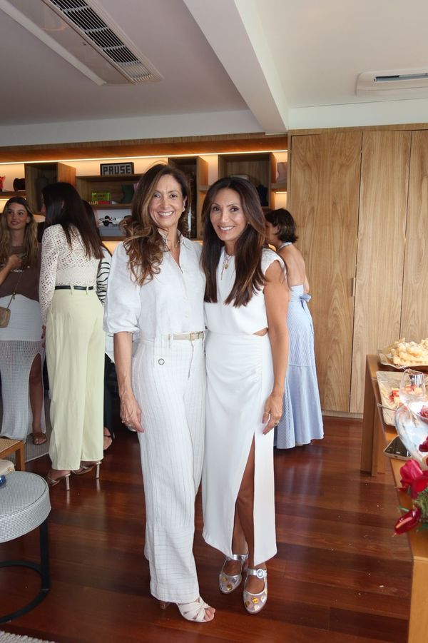 Karla Abad e Kris Junqueira