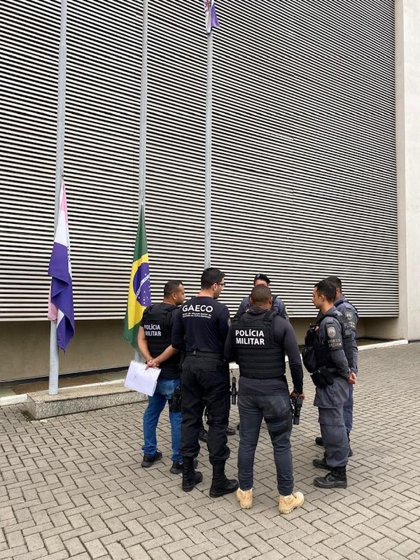 Operação mira líder do PCC em bairro de Vitória e outras 12 pessoas por Divulgação | MPES