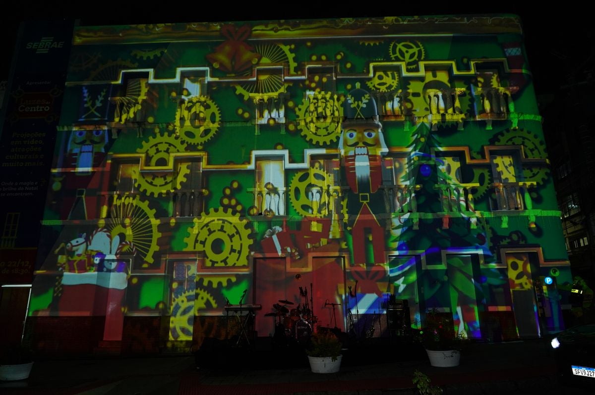 Fachada do Sebrae-ES será uma tela de imagens natalinas