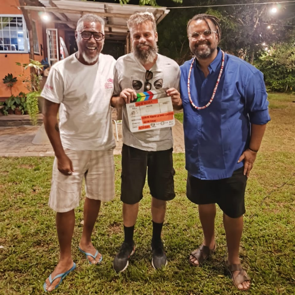 Cineasta Fábio Carvalho, xxx e diretor Estevão Ribeiro