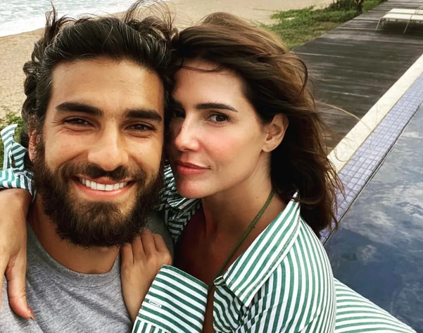 Deborah Secco e Hugo Moura 