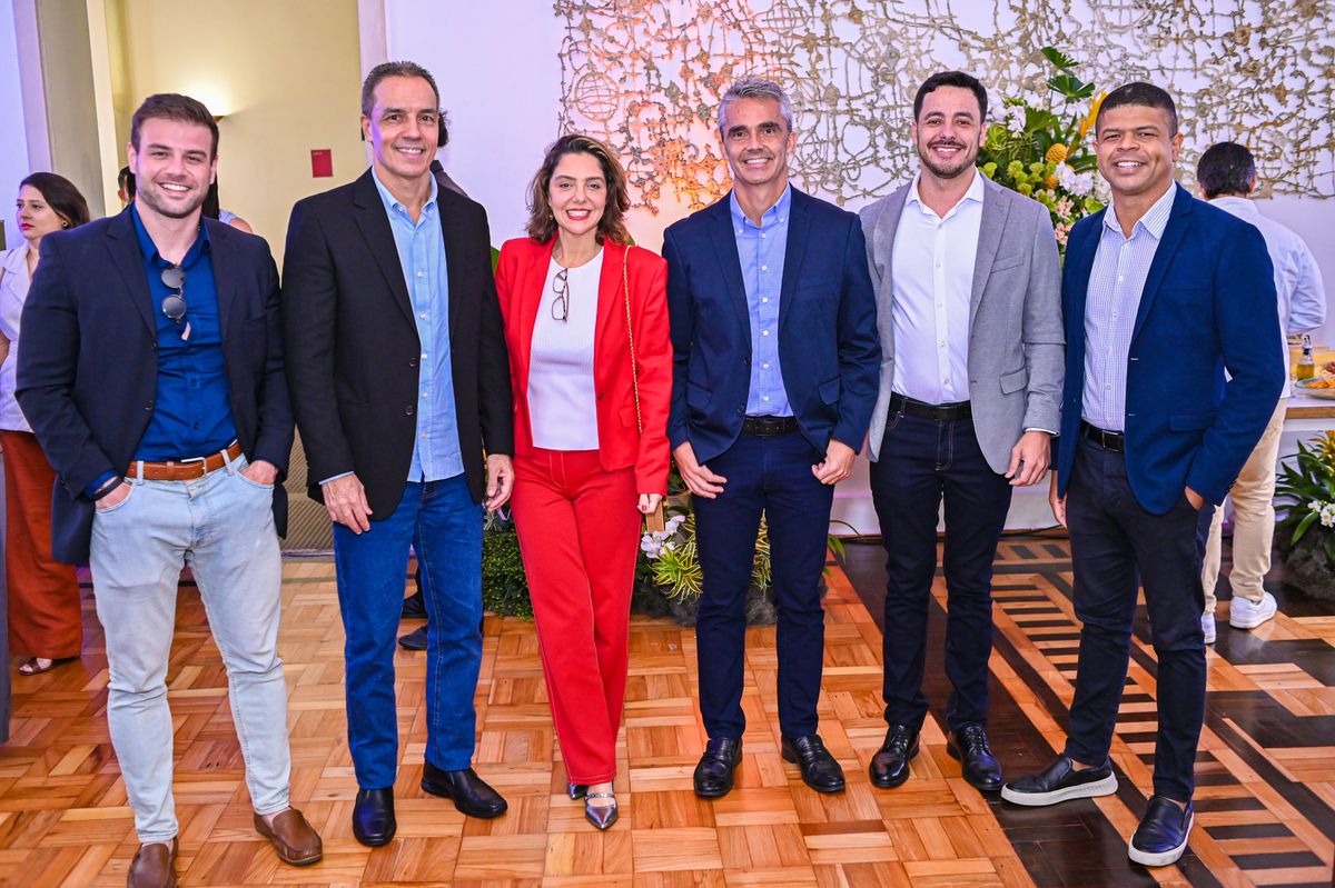 Guilherme Marchetti, Tales Machado, Mariana Perini, Bruno Passoni, Gustavo Coelho Fontana, Giliard Ferreira  por Arthur Louzada