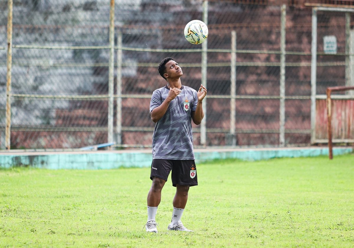 Ramon Siqueira, atacante do Real Noroeste