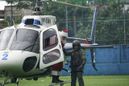 Papai Noel chega de helicóptero no bairro Resistência, em Vitória(Vitor Jubini/A Gazeta)