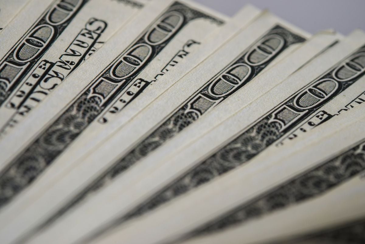 Cotação do dólar apareceu errada em painel do Google neste feriado de Natal