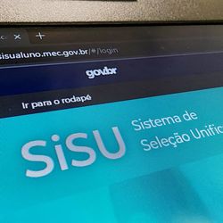 Plantão Sisu será realizado de 19 a 23 de janeiro, sempre a partir das 9h, com análises diárias sobre notas de corte e concorrência por vagas no ensino superior no Espírito Santo