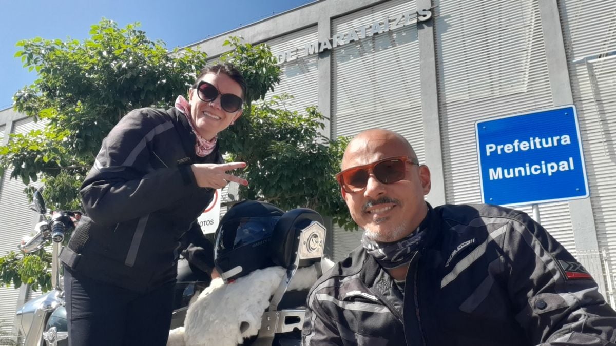 O casal Leila e André começou as viagens longas em 2021