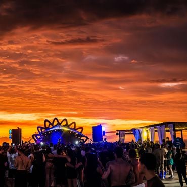 Imagem - Beach club de Guarapari é interditado pela prefeitura um dia após inauguração