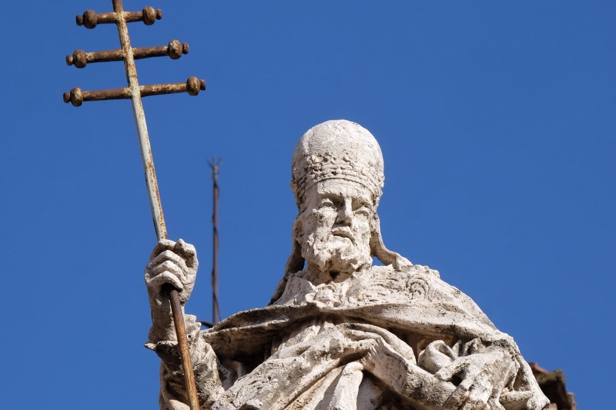 São Silvestre é celebrado no dia 31 de dezembro (Imagem: Zvonimir Atletic | Shutterstock)