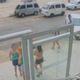 Imagem - Motorista fica ferido após bater carro em poste em Guarapari; veja vídeo