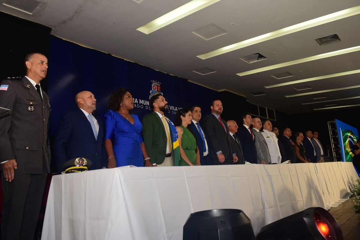 Arnaldinho Borgo toma posse no segundo mandato como prefeito de Vila Velha   por Carlos Alberto Silva