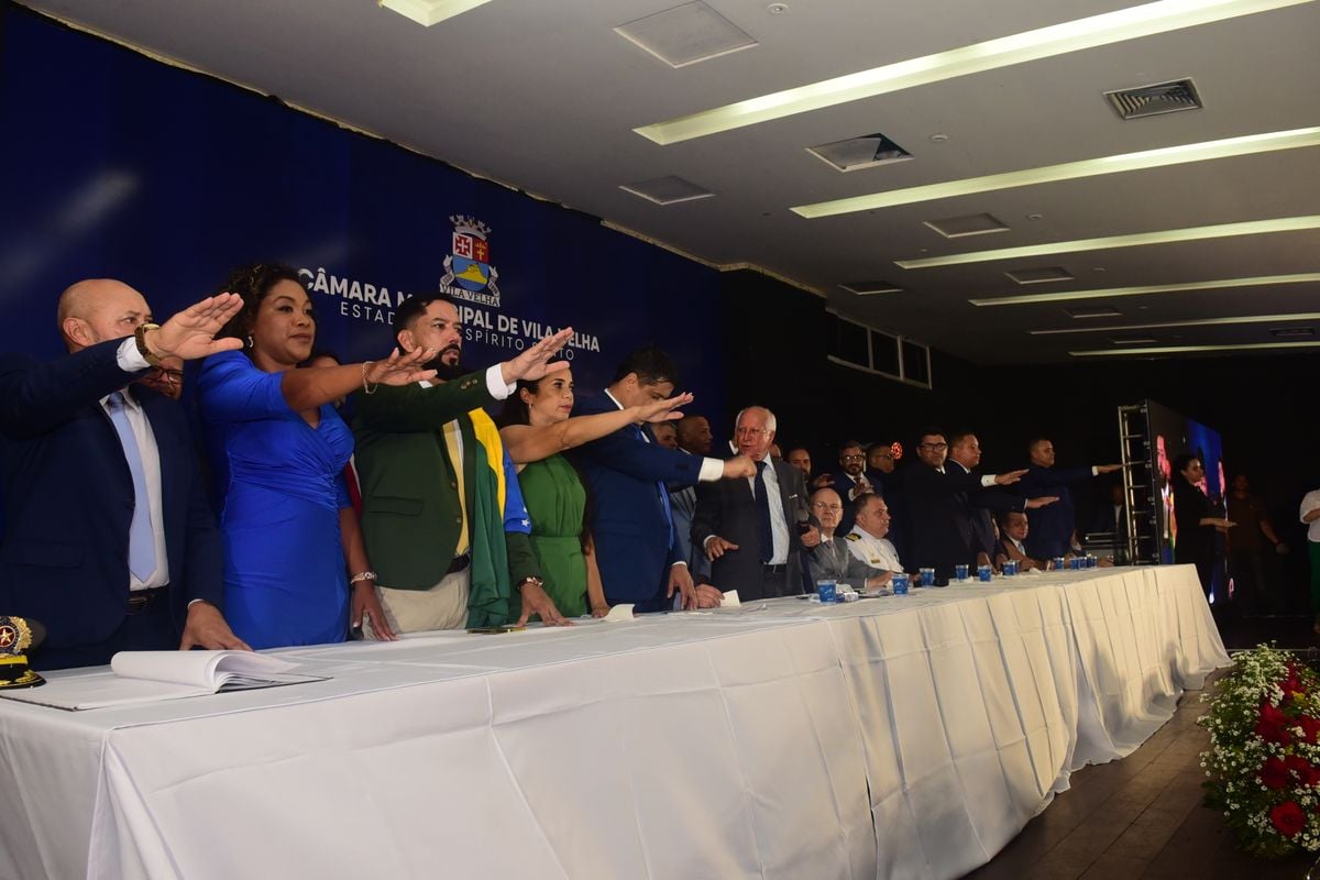 Arnaldinho Borgo toma posse no segundo mandato como prefeito de Vila Velha   por Carlos Alberto Silva