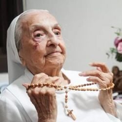 Inah Canabarro Lucas tinha 116 anos e era também a mais antiga torcedora colorada