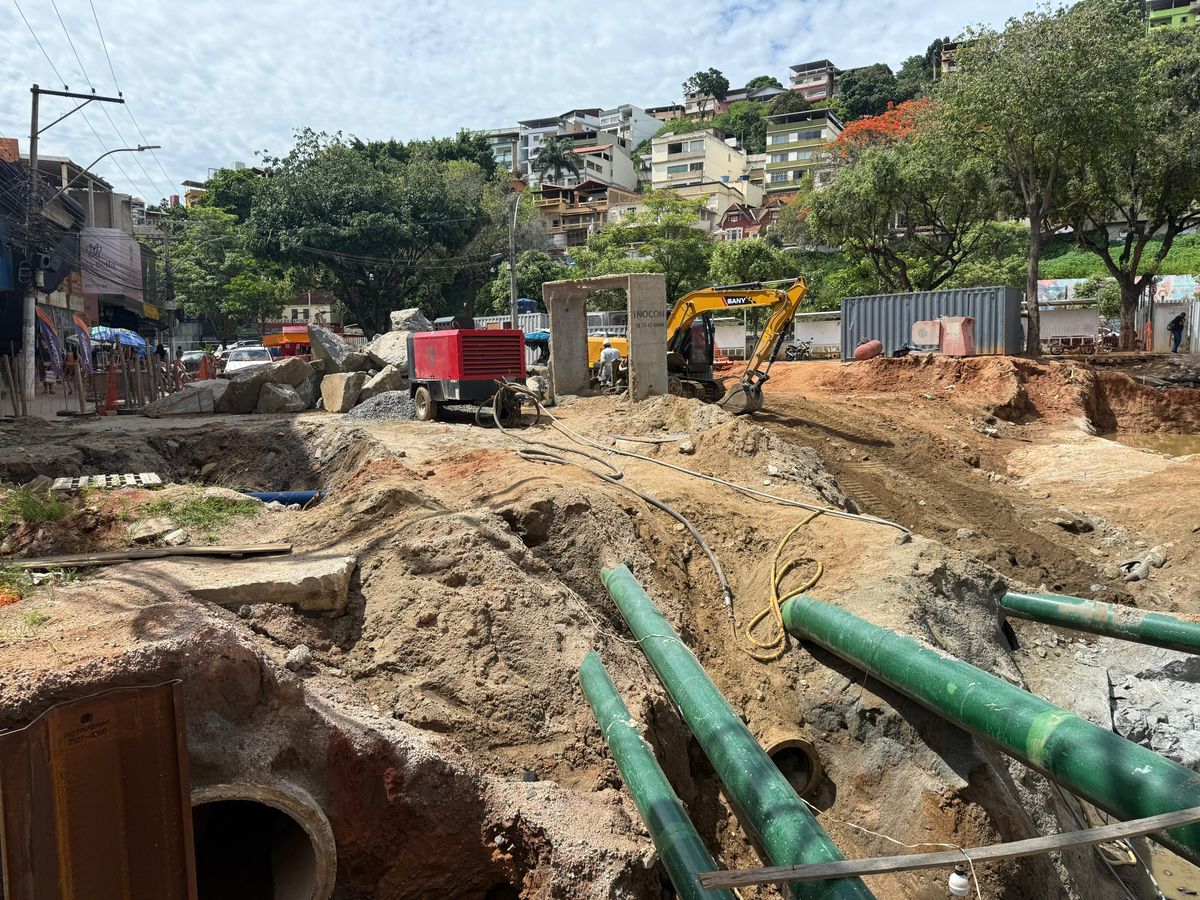 Obras de macrodrenagem visam diminuir os impactos causados pelas enchentes em Cachoeiro