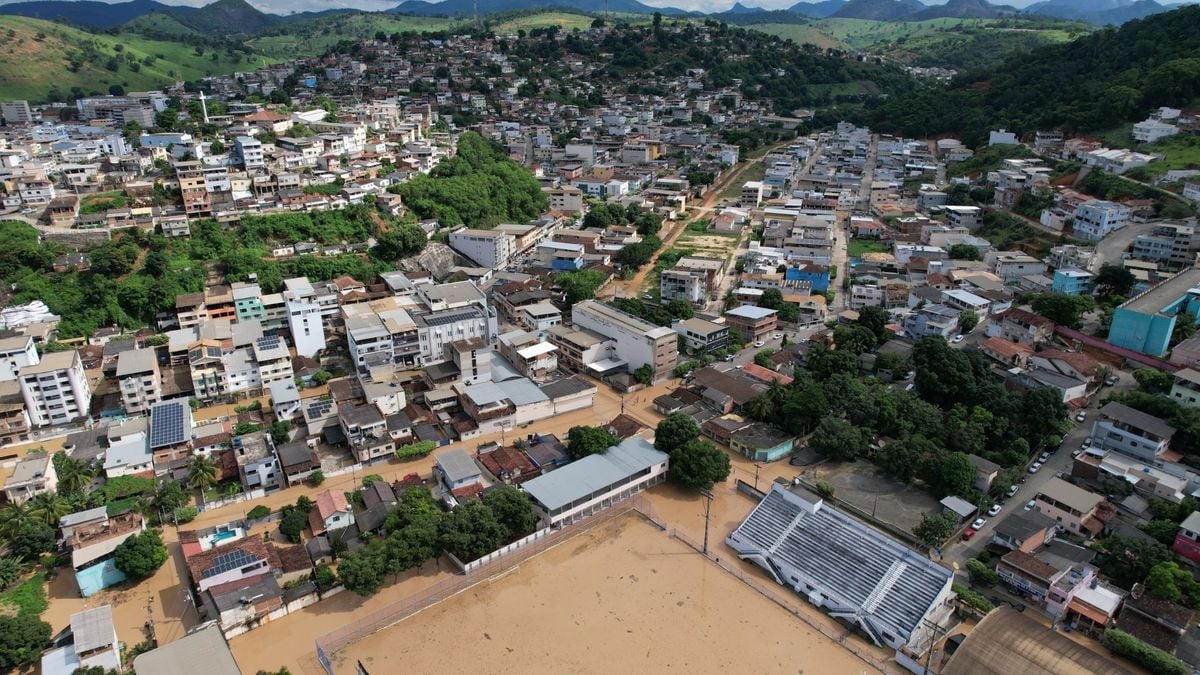 Barra de São Francisco: imagens aéreas mostram a cidade toda alagada por Gilberto Gil