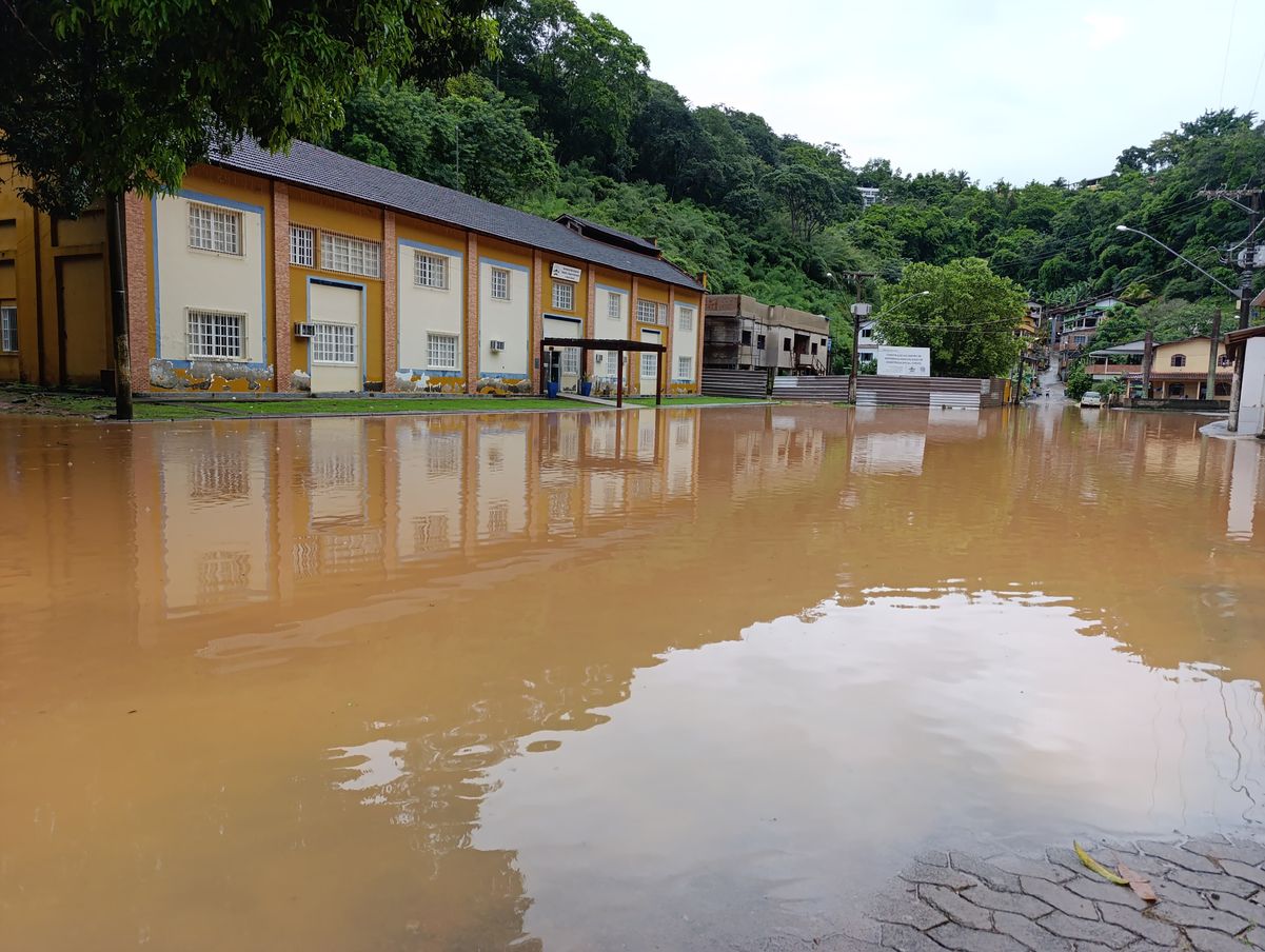 Alagamento em Santa Leopoldina por Prefeitura de Santa Leopoldina