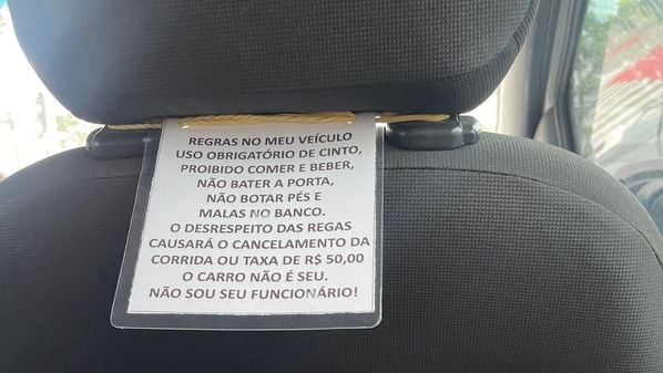 O mesmo veículo que tem um "código próprio" para os seus ocupantes deixa a desejar no quesito conservação e limpeza