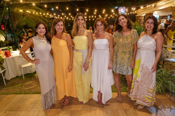 Patricia Fafá, Andrea Ribeiro, Georgia Fafá, Michele Carasso, Cris Campinhos e Renata Rasseli
