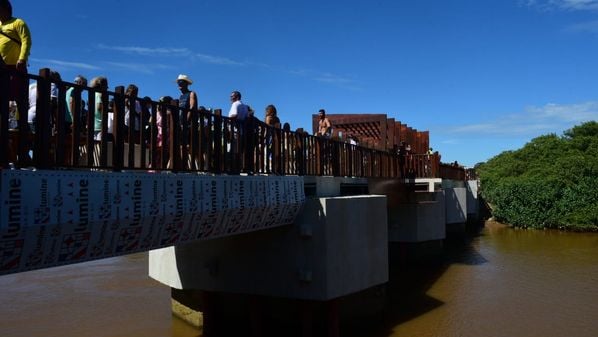 Para marcar a inauguração, foi realizado um um passeio ciclístico, que se iniciou no final do calçadão da Praia de Itaparica e passou pela nova ciclovia, também inaugurada neste sábado (18)