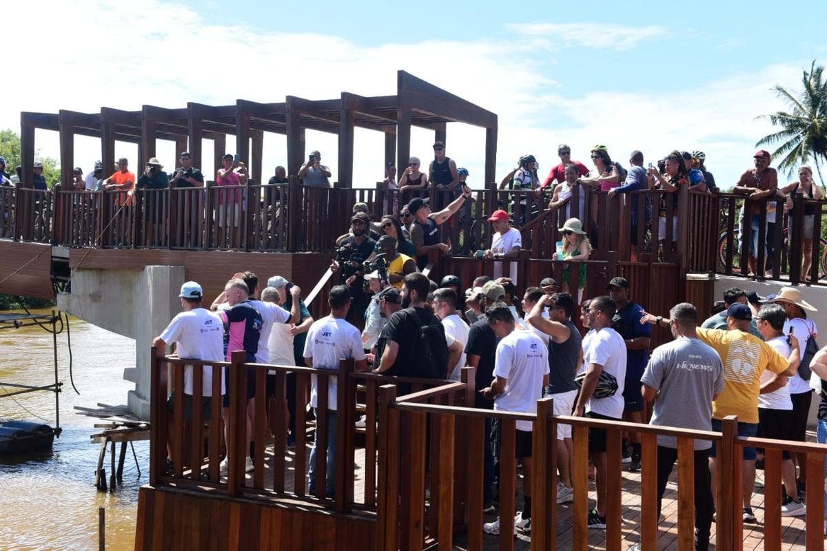 A nova Ponte da Madalena, na Barra do Jucu, em Vila Velha, foi aberta ao público neste sábado (18) por Ricardo Medeiros 