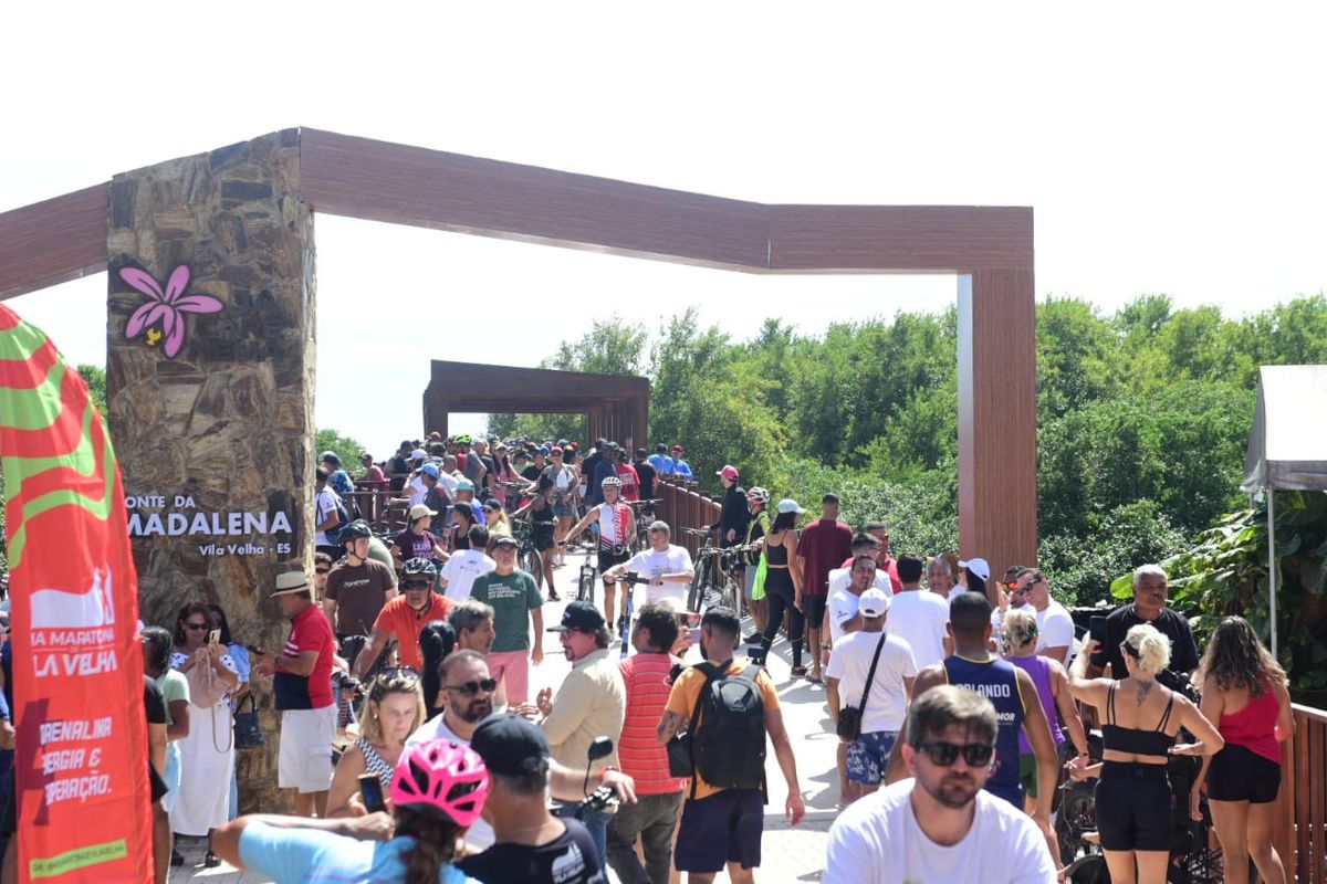 A nova Ponte da Madalena, na Barra do Jucu, em Vila Velha, foi aberta ao público neste sábado (18) por Ricardo Medeiros 