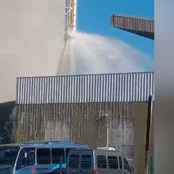 Segundo assessoria do centro comercial, por segurança, a subestação de energia foi desligada; não há previsão sobre a reabertura do local