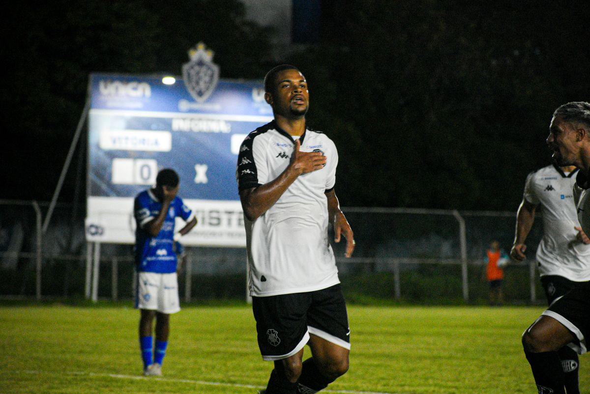 Vitória e Rio Branco se enfrentaram pela Copa Verde no Salvador Costa por Igor Dadalto/ Núcleo Desporte