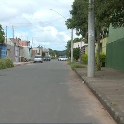 Inicialmente investigado como assassinato de dois homens após uma discussão, o caso foi reclassificado pela polícia; vítimas eram suspeitas de tentativa de roubo ao motorista de aplicativo