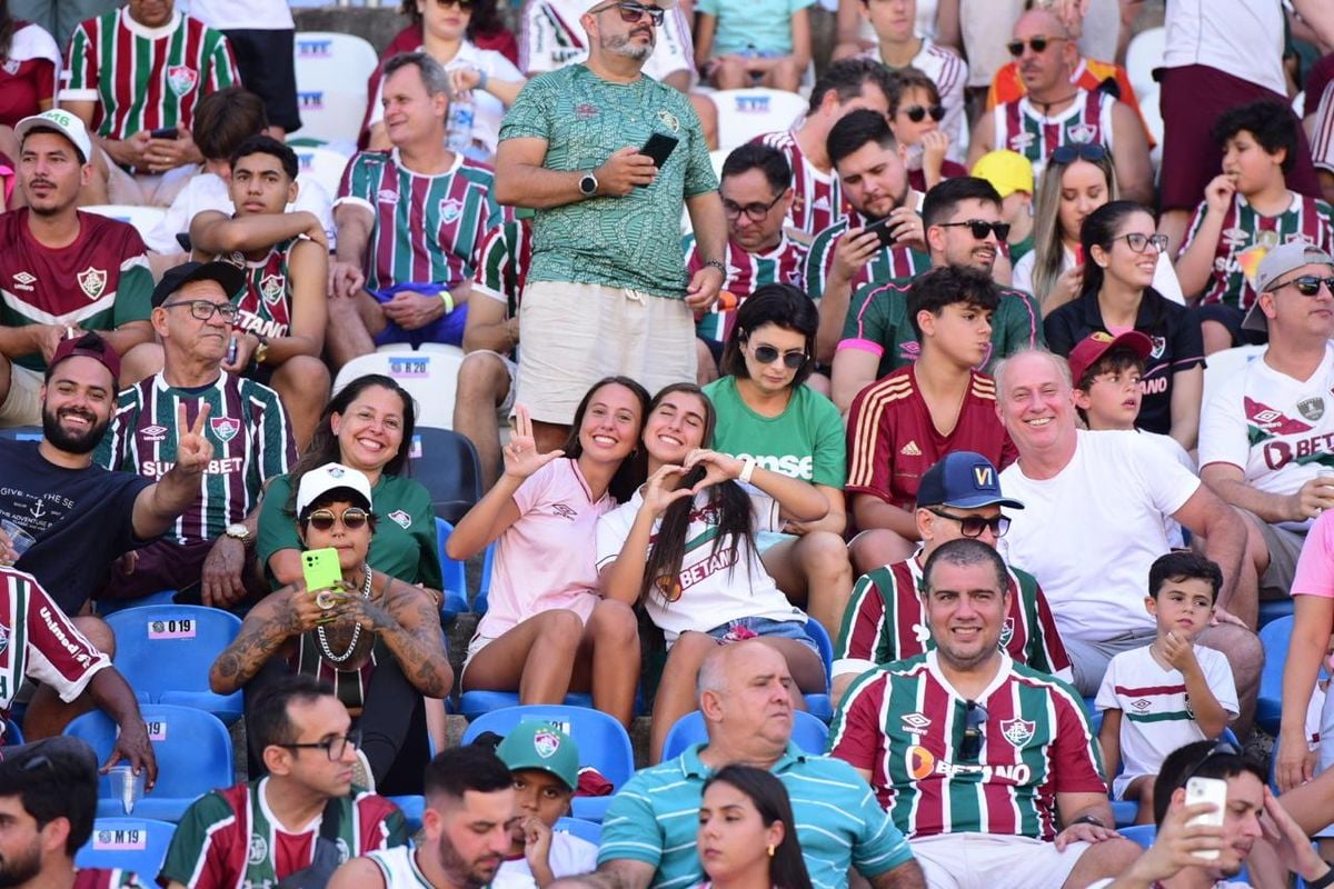 Fluminense e Madureira no Kleber Andrade por Carlos Alberto Silva
