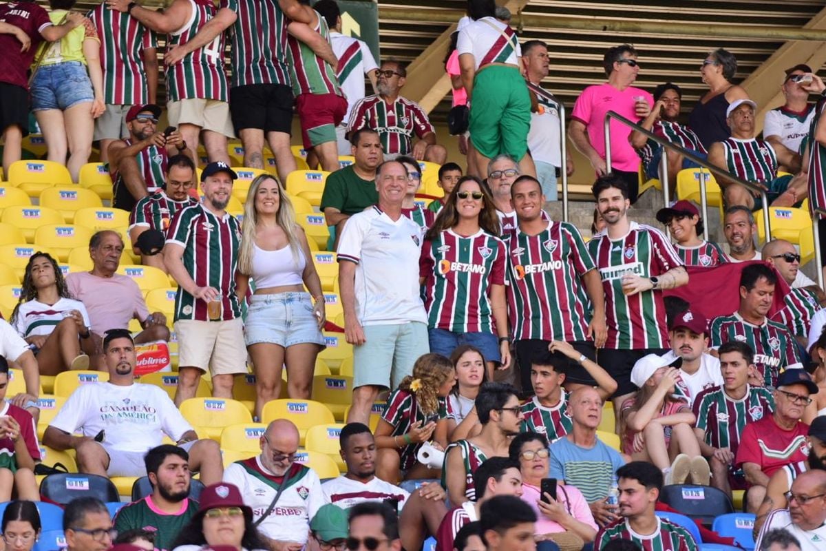 Fluminense e Madureira no Kleber Andrade por Carlos Alberto Silva