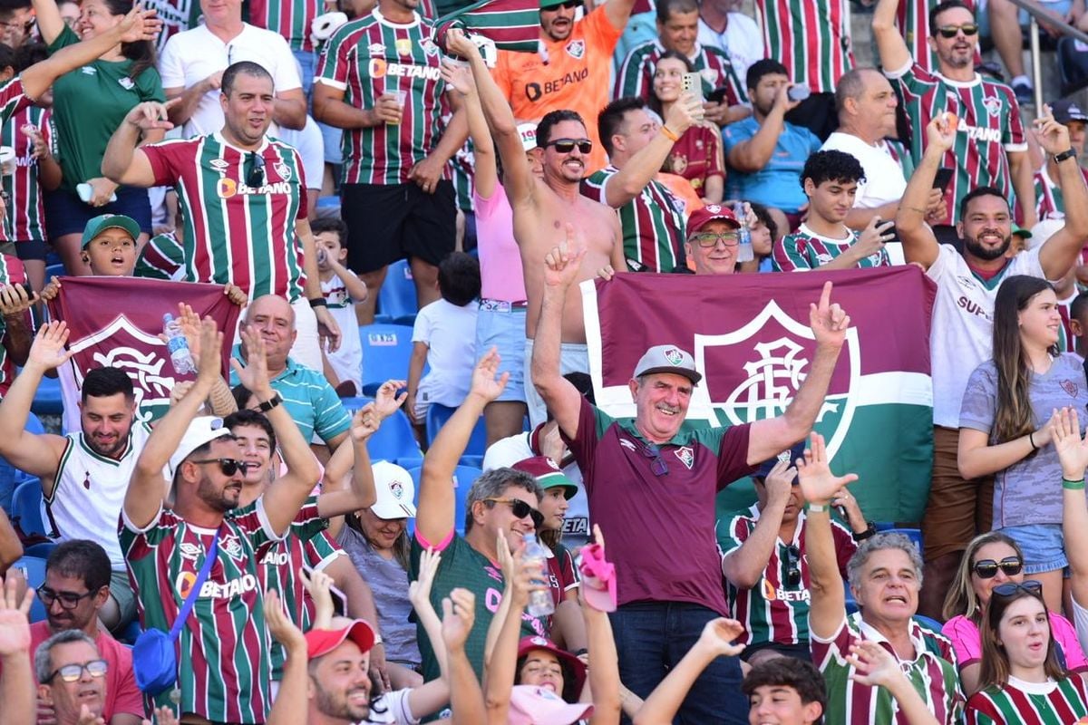 Fluminense e Madureira no Kleber Andrade por Carlos Alberto Silva