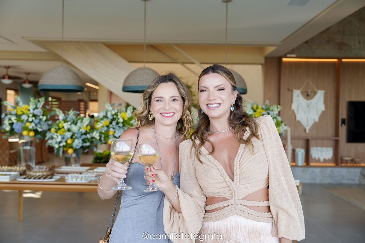 Mariana Lisboa e Patricia Castro