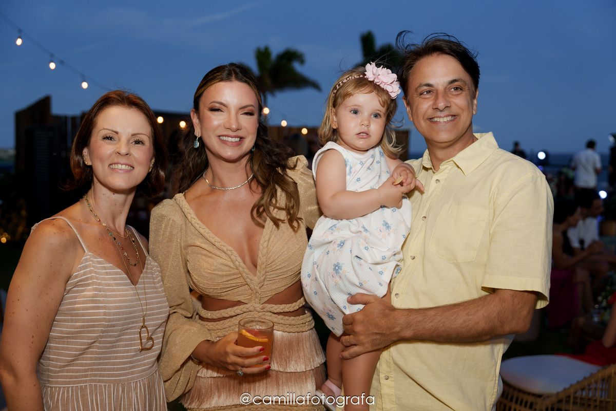 Patricia Castro com Marcelo Lages, Priscila Lages e Manu