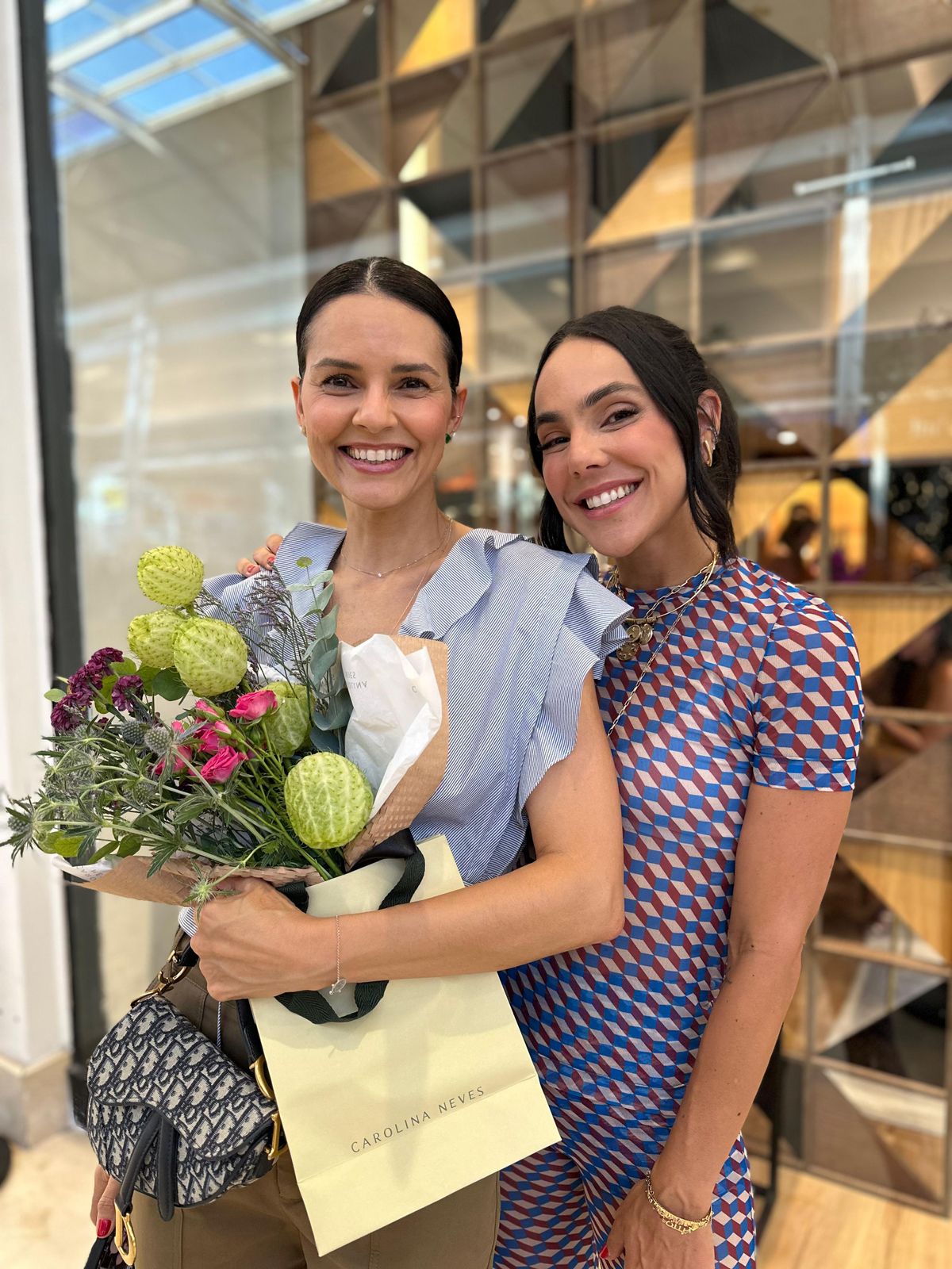 Bruna Bezerra e Carolina Neves