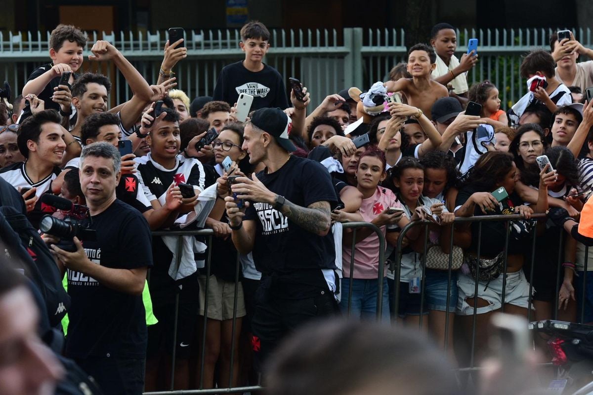 Chegada do Vasco em Vitória  por Carlos Alberto Silva