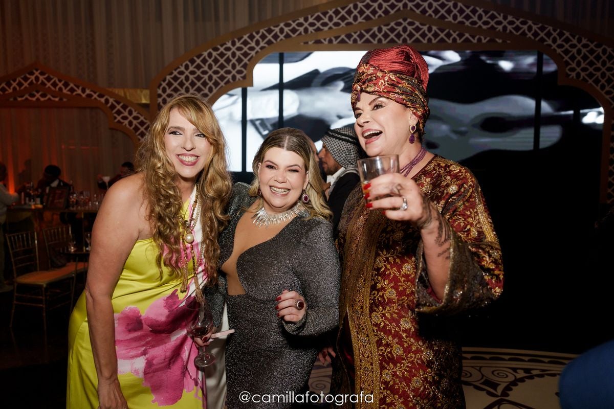 Adriana Leal, Fernanda Prates e Kafinha Junger