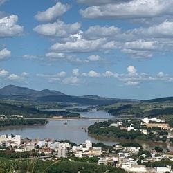 O Sanear informou que intercorrências na rede de abastecimento podem estar relacionadas à alta demanda devido ao forte calor que atinge a cidade