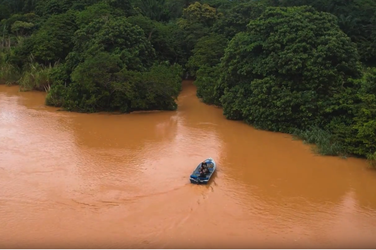 O passeio das ilhas no Rio Doce é uma boa opção para quem busca fazer algo diferente em Regência