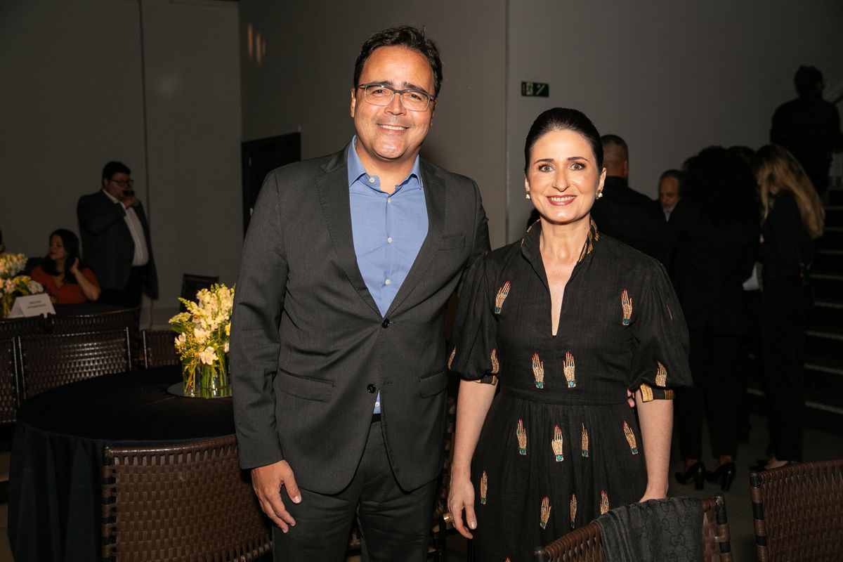 O procurador-geral de Justiça do MPES, Francisco Martinez Berdeal, e sua mulher, Luciana de Campos Pedrosa Martinez